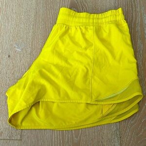 Lululemon Hotty Hot Shorts 4”